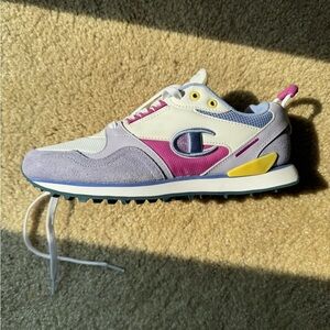 Champion Women’s Sneakers 8.5